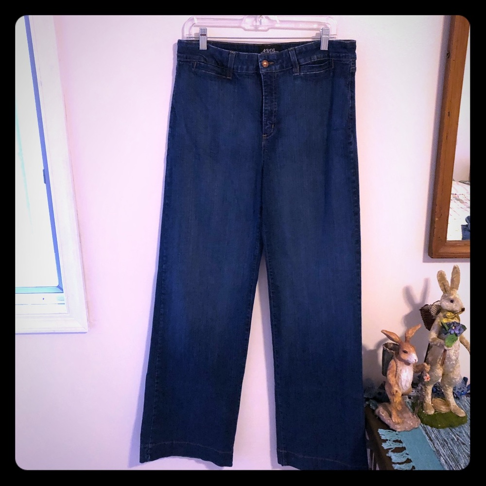 NYDJ older style wide leg jean.